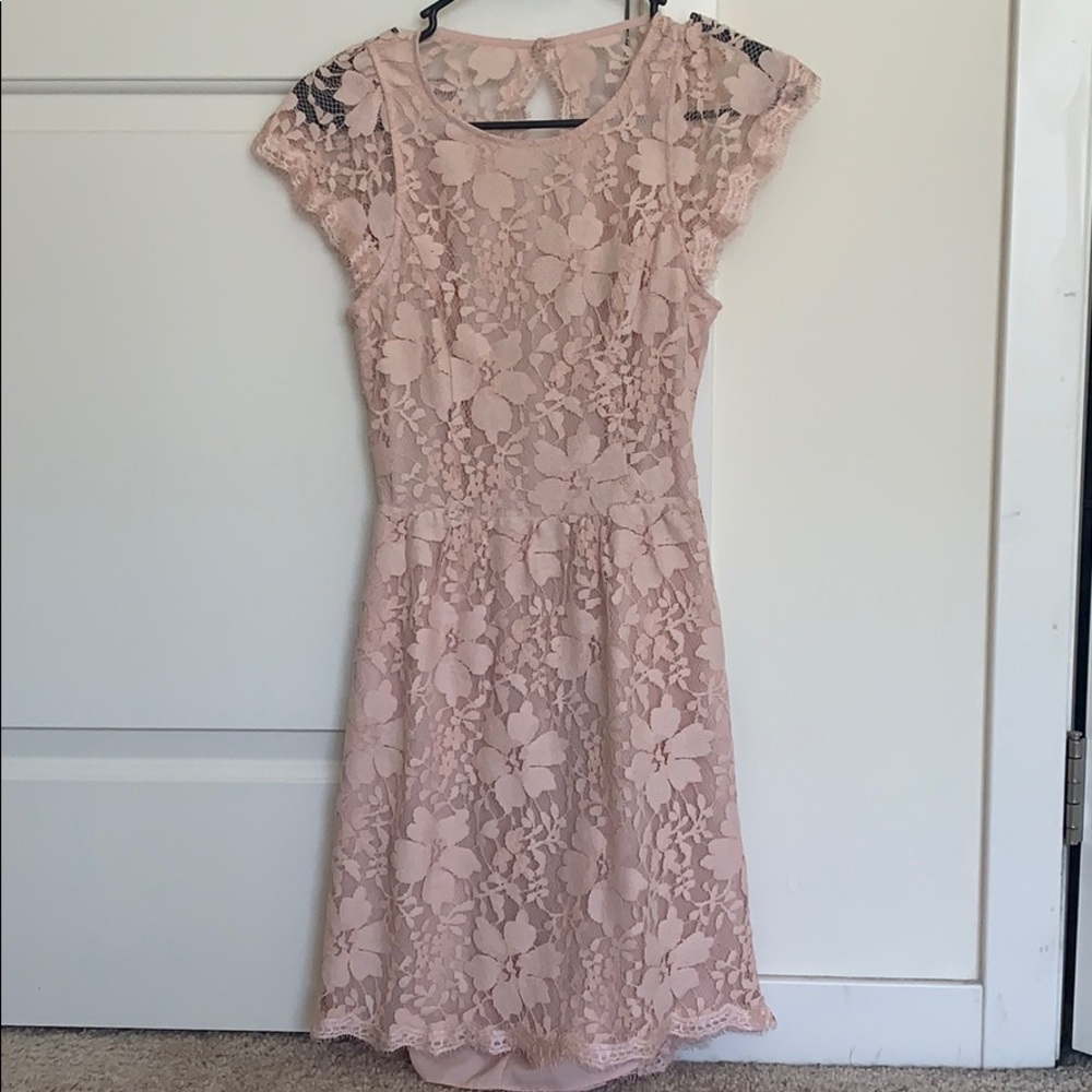 bcbg short sleeved lace mini dress